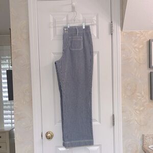 Talbots Striped High Waisted Relaxed Jean Trousers in Blue and White Stripe. EUC